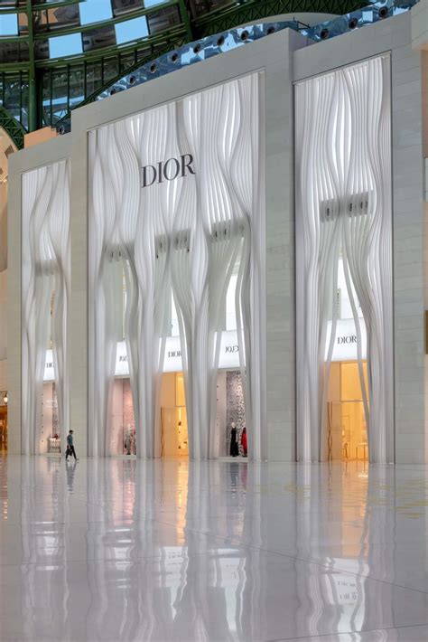 dior shop in kuwait.